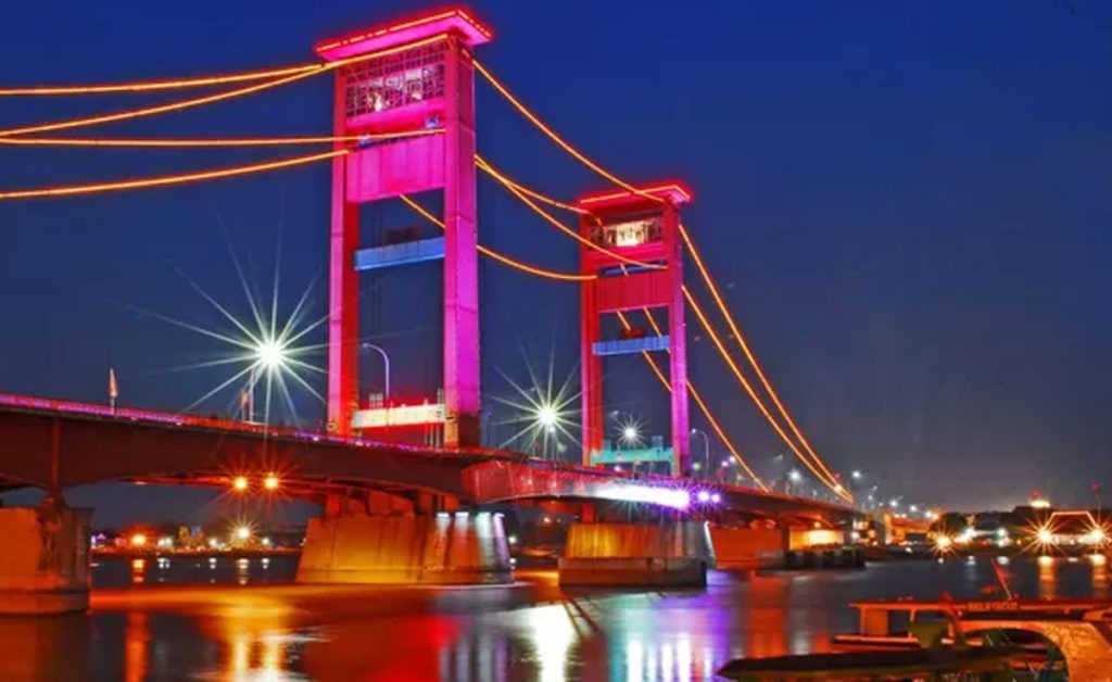 Destinasi Wisata Palembang dengan Pemandangan Luar Biasa Jembatan Ampera