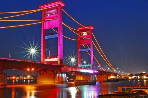 Destinasi Wisata Palembang dengan Pemandangan Luar Biasa Jembatan Ampera